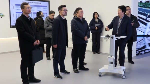 新疆维吾尔自治区党委农办常务副主任徐涛赴玛雅吧调研