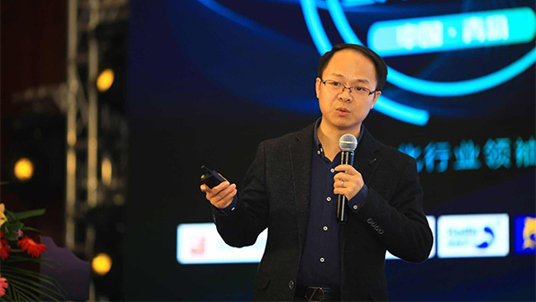 玛雅吧副总经理朱旭华先生