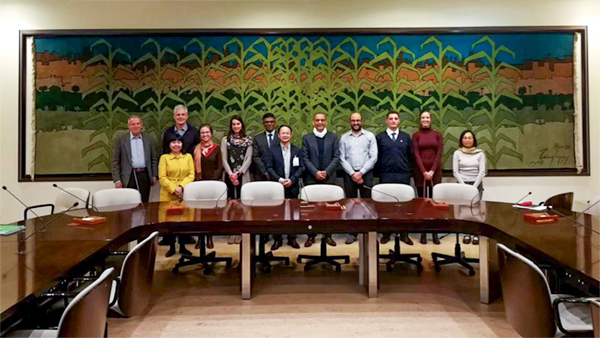  朱旭华造访结合国联农组织亚太投资处处事处