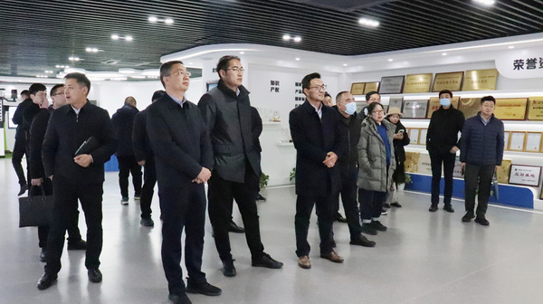 农业村落部信息中心与四川彭州、崇州市结合调研组赴玛雅吧调查